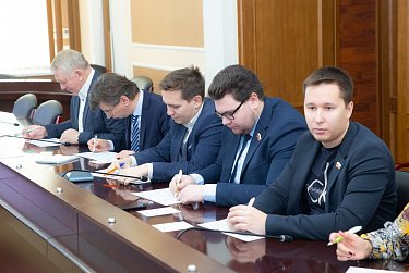 Депутаты оценили свои знания